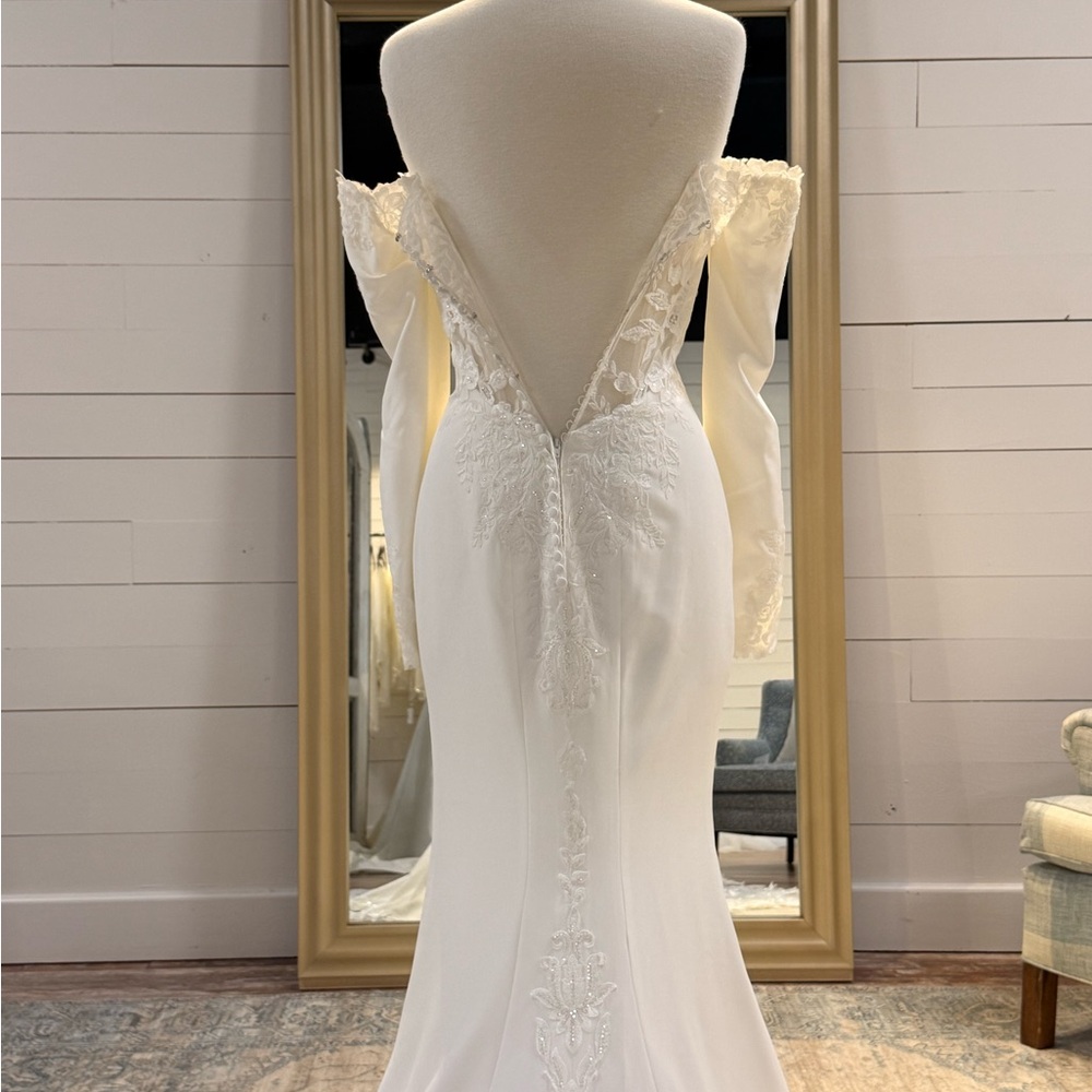 Maggie Sottero Tyra Long Sleeve Wedding Dress, 24MK217A01, Size 8 - Picture 2 of 11